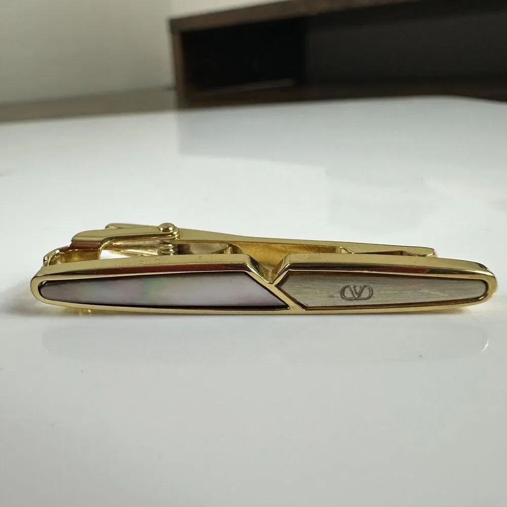 Valentino Garavani Cufflinks Tie Bar Set Mens Gold Mother Of Pearl Shell Logo